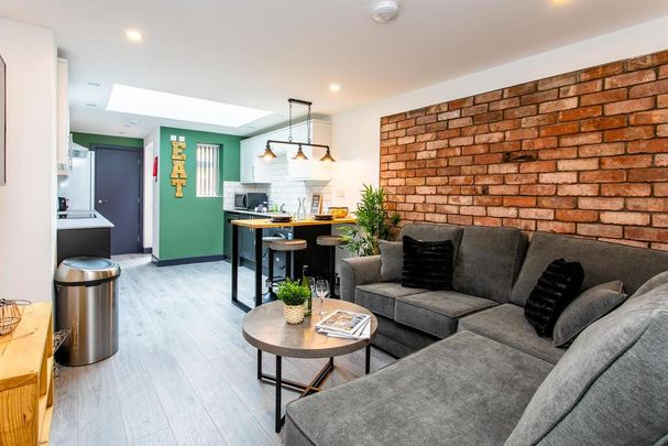 5 bedroom house share to rent - Photo 1