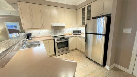 For Lease - 3351 Cawthra Road Unit# 423, Mississauga, Ontario - Photo 4
