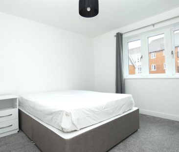 2 bedroom flat to rent - Photo 3