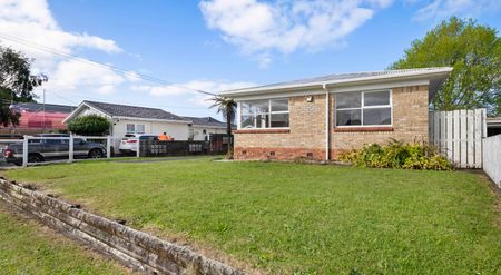Warm Family Home in a Great Location! - Photo 4