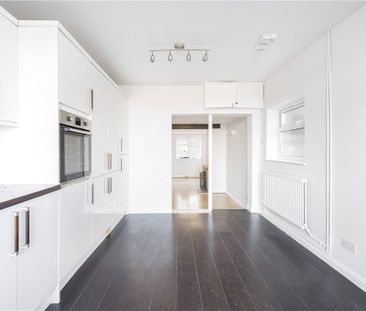 A 2 bedroom semi-detached house situated within Wendover. - Photo 2