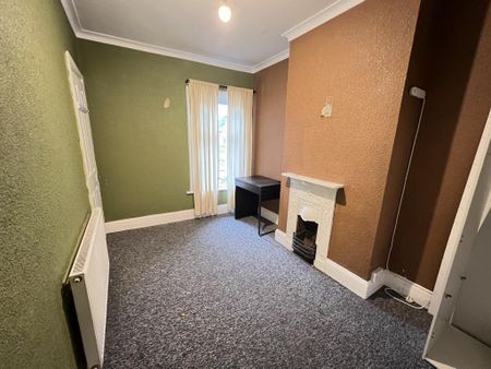 3 bedroom terraced house to rent - Photo 4