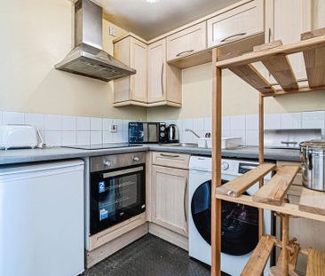 Studio to rent - Photo 3
