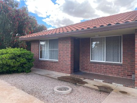 Unit 1&sol;79 Conroy St&comma; Port Augusta - Photo 4