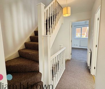 Teal Close - Photo 5