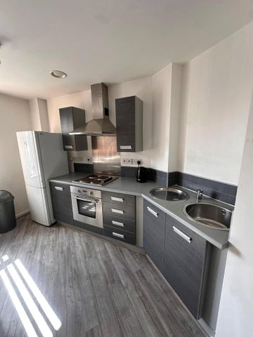 2 bedroom apartment to rent - Photo 5