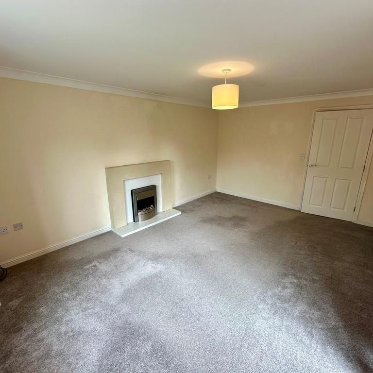 4 bedroom detached house to rent - Photo 1