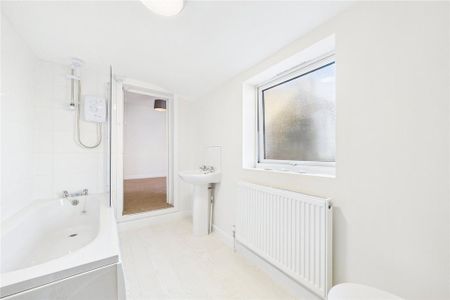 2 bedroom end of terrace house to rent - Photo 4