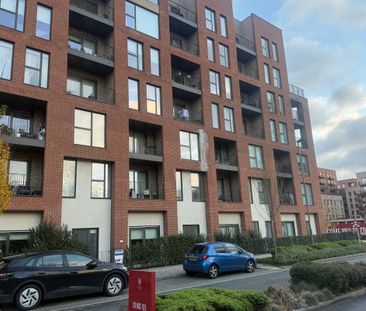 Lismore Boulevard, LONDON - Photo 3