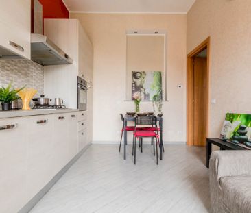 Intimate and nice single room in Via Pezzotti - Foto 5