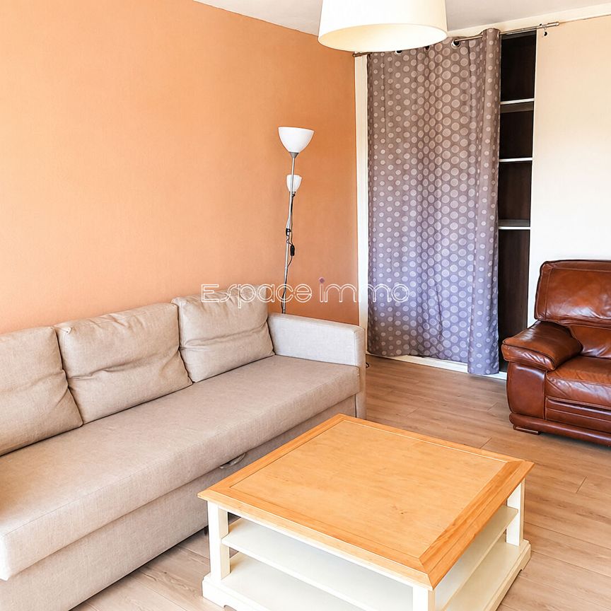 Location Appartement 3 pièces 59m² MONT ST AIGNAN 76130 - Photo 1