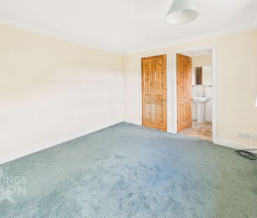 3 bedroom semi-detached house to rent - Photo 4