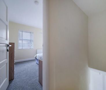 44b Fountain Hill, Derry, BT47 2BP - Photo 6