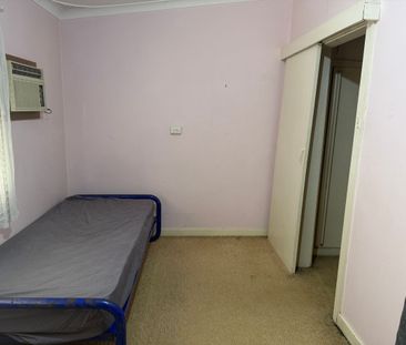 5 Beds, Large block - Short/Mid-term rental - Photo 2