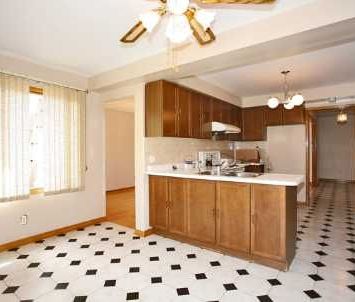 For Lease - 4461 Weymouth Commons Crescent Unit# Upper, Mississauga... - Photo 2