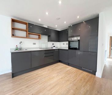 Flat to rent on - Photo 5