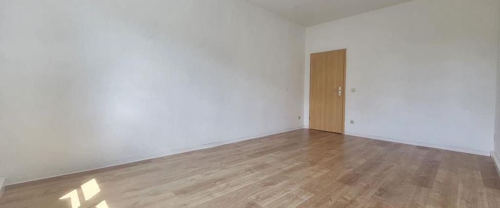 Renovated dream home with balcony and fitted kitchen - Photo 1