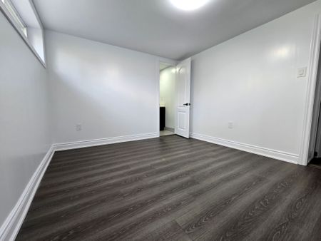 For Lease - 14 Charles Street, Brampton, Ontario - Photo 3