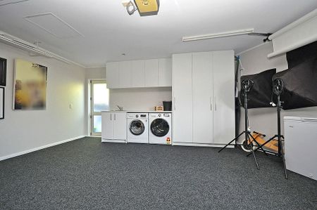 Charming 3BR Home in quite established cul-de-sac - Photo 5