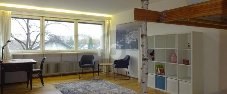 STILVOLL MÖBLIERT UND HELL IN SILLENBUCH - Photo 1