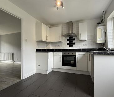 2 bedroom house to rent - Photo 3