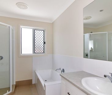 Low-Maintenance Modern Living in Prime Churchill Location - Photo 1