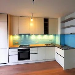 Exklusive 2-Zimmer-Neubauwohnung mit 8 m² Balkon & Panoramafenster direkt am Währinger Park - Photo 1