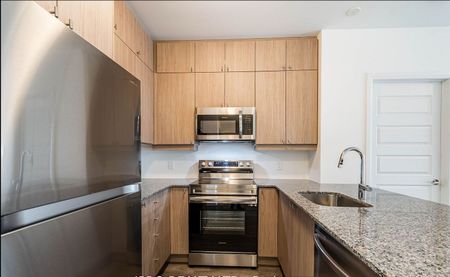 For Lease - 460 Gordon Krantz Avenue Unit# 323, Milton, Ontario - Photo 4