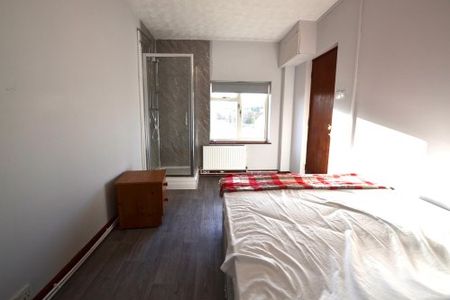 Double Rooms Available Now - Photo 2