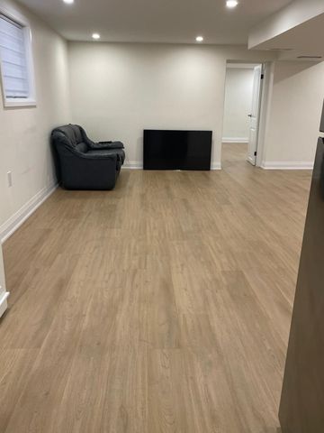 For Lease - 34 Cramer Place Unit# Basement, Toronto, Ontario - Photo 3