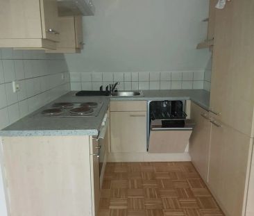 NEU - Zentrale 2-Zimmer-Wohnung mit Küchenblock im 2. Obergeschoß (... - Photo 5