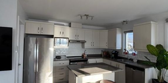 4 1/2 style condo sur 2 étage - rare - Photo 2