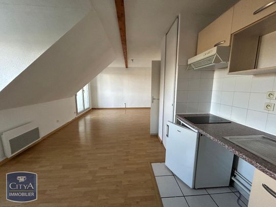 Location Appartement 1 pièce 35m² BAGNERES DE BIGORRE 65200 - Photo 1