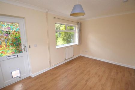 1 bedroom end of terrace house to rent - Photo 2