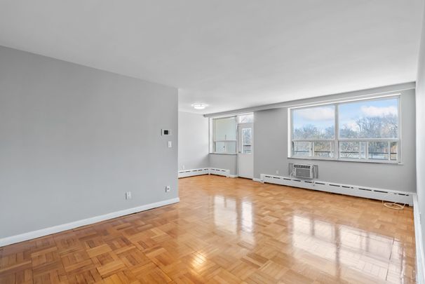 For Lease - 159 Russell Hill Road Unit# 403, Toronto, Ontario - Photo 1