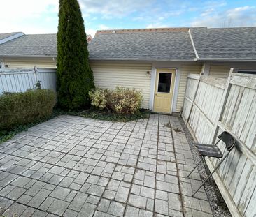 For Lease - 74 Bassett Avenue, Richmond Hill, Ontario - Photo 5