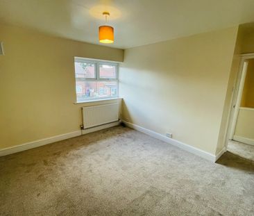 3 Bed Semi-Detached House, Kenyon Way, M38 - Photo 4