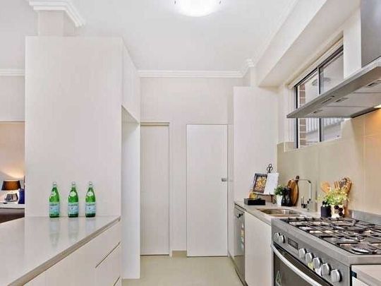 Modern Light Filled Apartment Conveniently Located - Photo 1