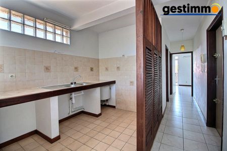 Location Appartement 2 pièces 52m² CAYENNE 97300 - Photo 2