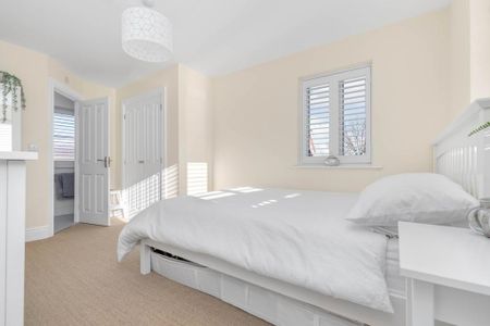 3 bedroom detached house to rent - Photo 4