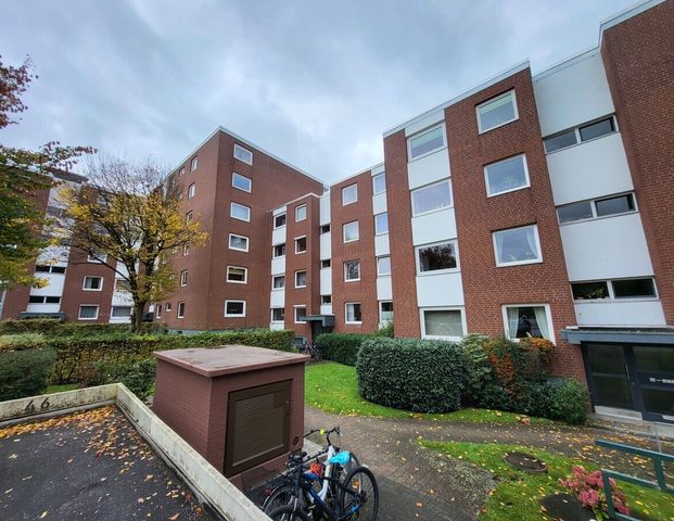 Sackgassenlage: 2,5-Zi.-Wohnung mit Terrasse und Stellplatz in Lübeck-St. Lorenz ... - Foto 1