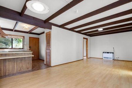3 Bedroom Home Amongst the Treetops - Photo 2
