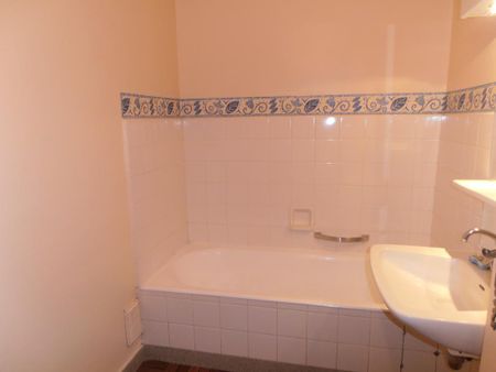 Location Appartement 3 pièces 75m² AIX LES BAINS 73100 - Photo 4