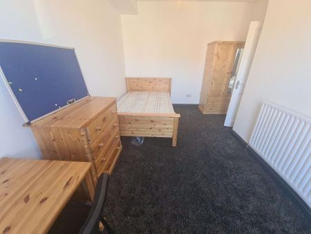 5 bedroom house to rent - Photo 3