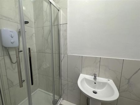 Needham Road, Liverpool - Photo 2