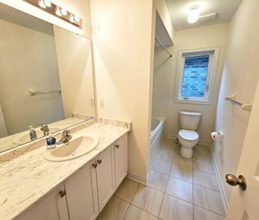 For Lease - 372 Leanne Lane, Shelburne, Ontario - Photo 4