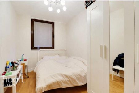 1 bedroom in a house share to rent - Photo 2