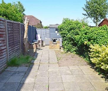 Lower Rainham Road, Rainham, ME8 - Photo 2