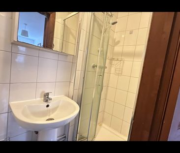 1 Bed Flat, High Road Leytonstone, E11 - Photo 2