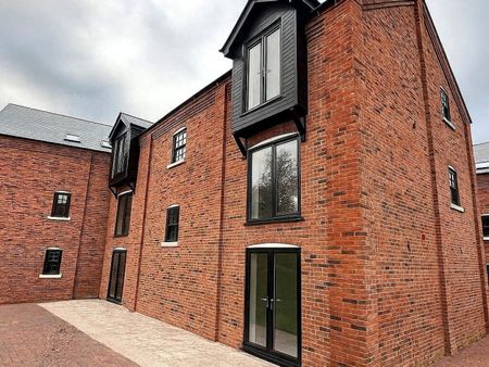 Forever House, Holborn Place, Bulwell, Nottingham, Nottinghamshire, NG6 - Photo 5